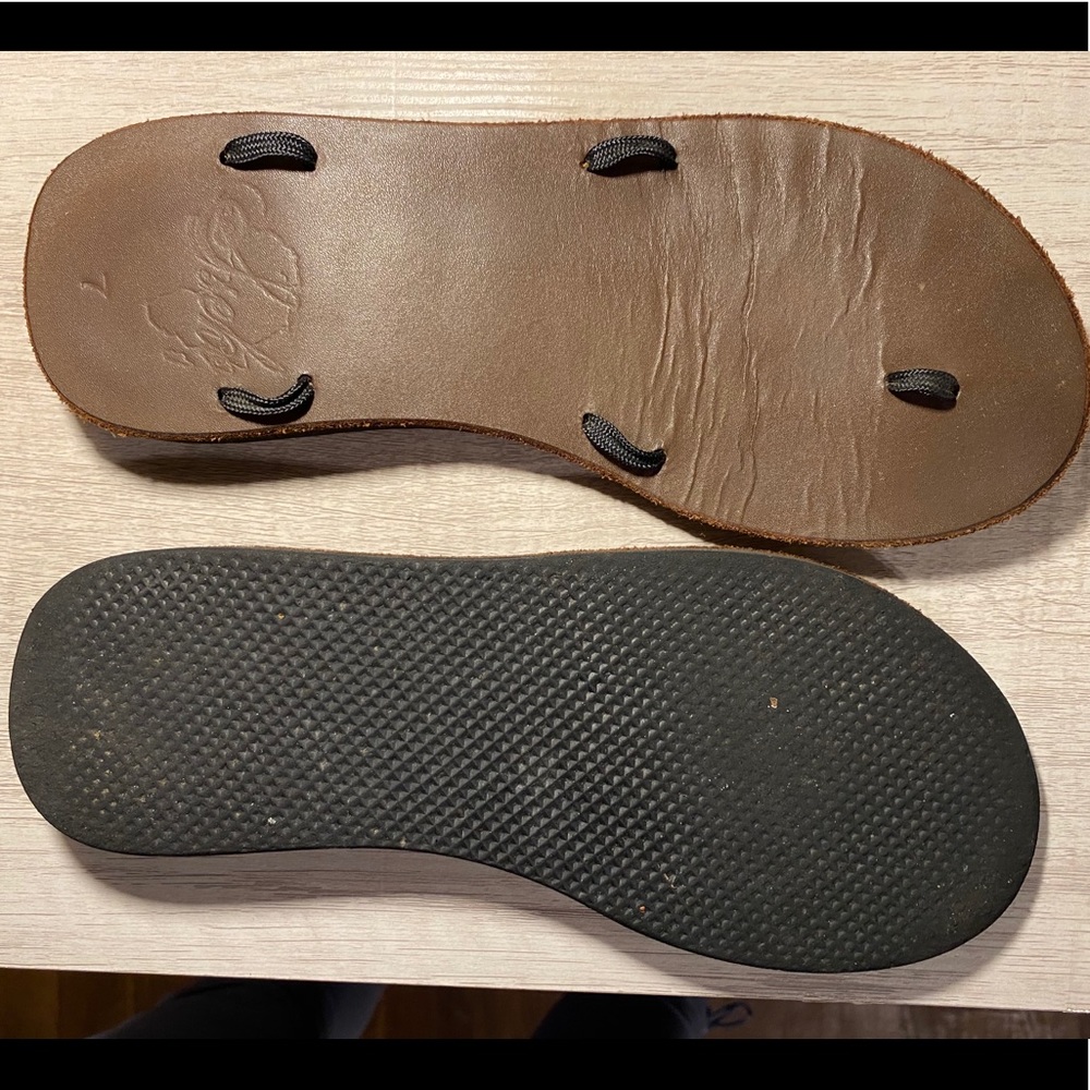 Sseko Leather Sandals (W7) w/ 2 strap sets